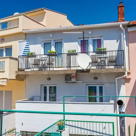 Appartement Astrid *